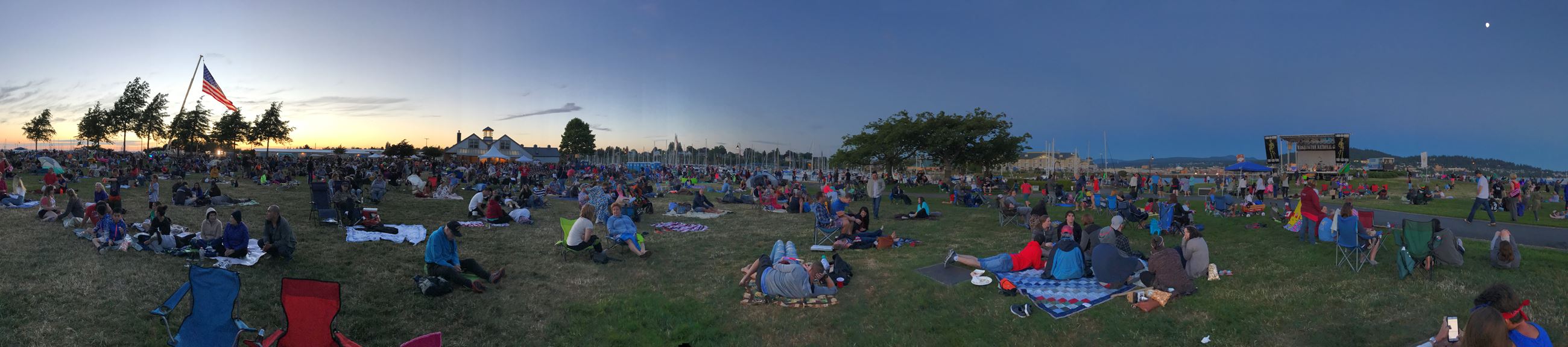 Wide angle view of Zuanich Point Park at dusk